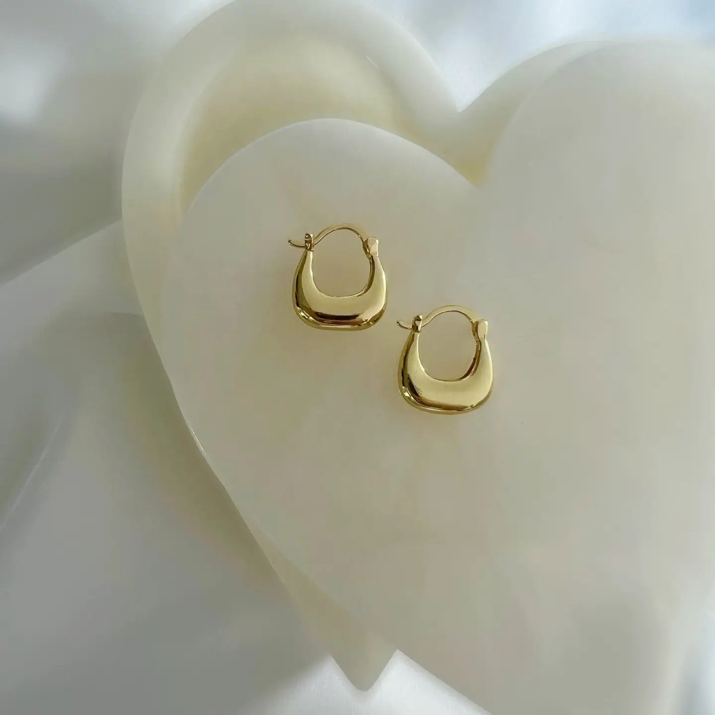Shaina Hoops Earrings | Gold Filled