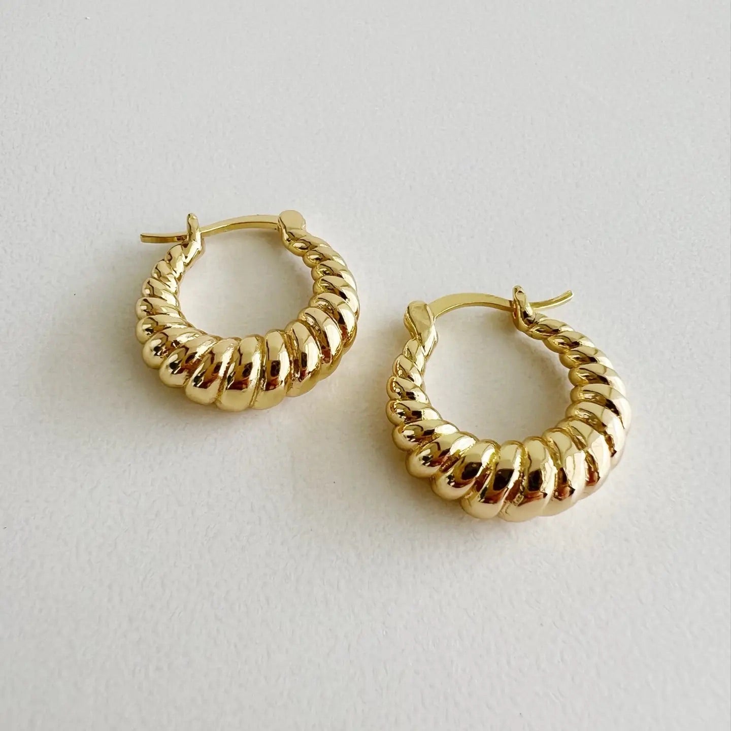 Endless Weekend Twist Hoop Earrings | Gold Filled