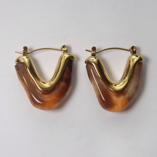 Tori Hoops