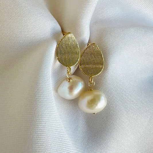 Annie Freshwater Pearl Stud Earrings | Gold Filled